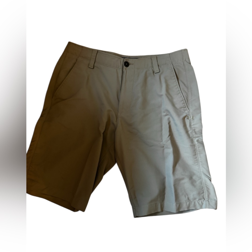 Under Armour Men's Beige Flat Front Shorts